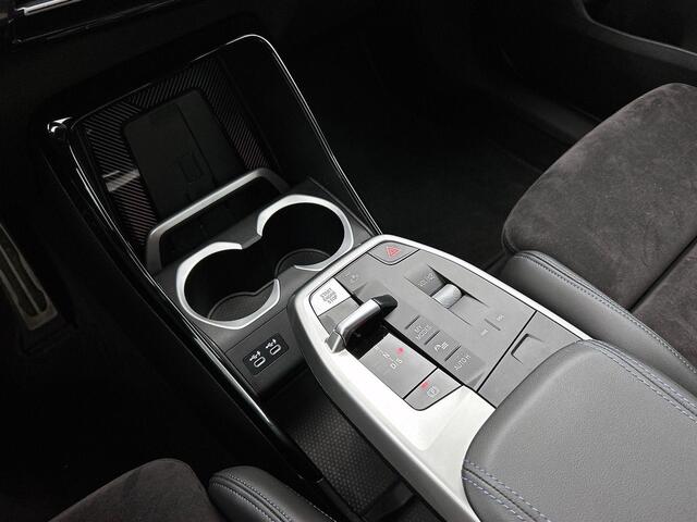 BMW X1 sDrive18i M-SPORT CAMERA CARPLAY EL-ACHTERKLEP