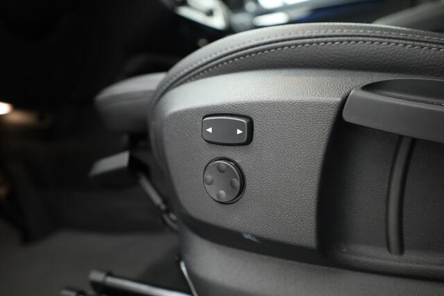 BMW X1 xDrive25e eDrive M Sport | Navi | Cruise | Camera | Stoelverw. | 18'' | LED