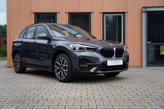 BMW X1 sDrive 20i | Sport Line | 19 inch