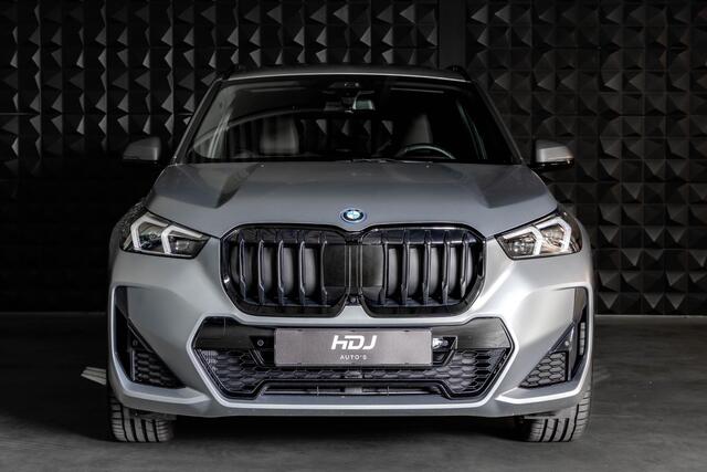 BMW X1 xDrive30e |Pano | Trekh.|Memo |, 20"| H/K | Topv | Ad. Li. | HUD |
