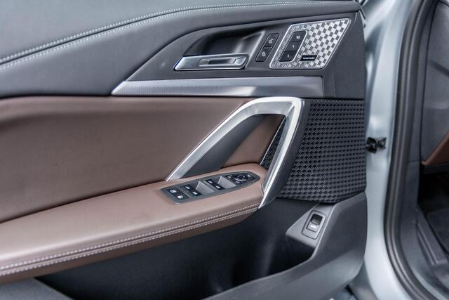 BMW X1 xDrive30e |Pano | Trekh.|Memo |, 20"| H/K | Topv | Ad. Li. | HUD |