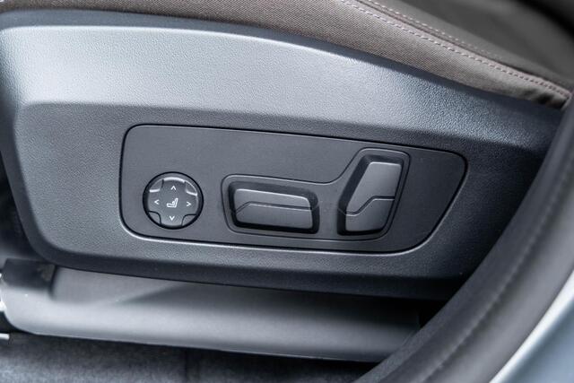 BMW X1 xDrive30e |Pano | Trekh.|Memo |, 20"| H/K | Topv | Ad. Li. | HUD |