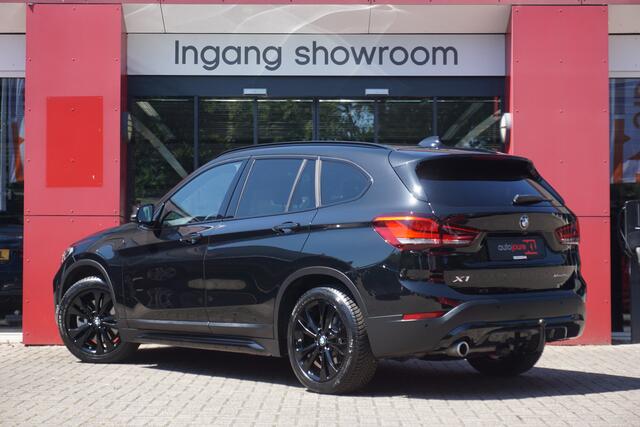 BMW X1 xDrive25e eDrive Edition | Origineel NL | 1ste eigenaar | Trekhaak | HUD | ACC | Leder | Camera | 18''LM |