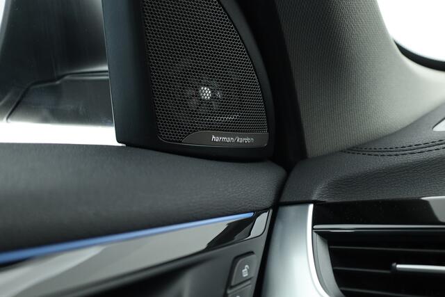 BMW X1 xDrive25e Sport line | Navi | Harman Kardon | Camera | Stoelverw. | 19'' | Elek. Achterklep