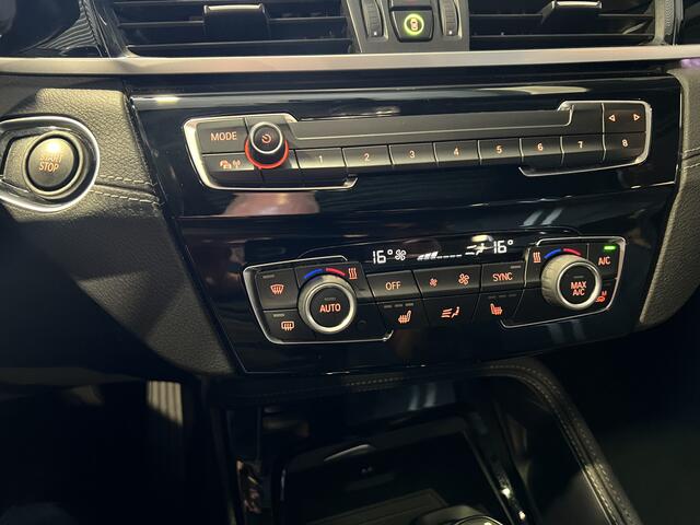 BMW X1 xDrive25e High Executive M-Sport Panorama | Trekhaak | Camera | HUD | "19