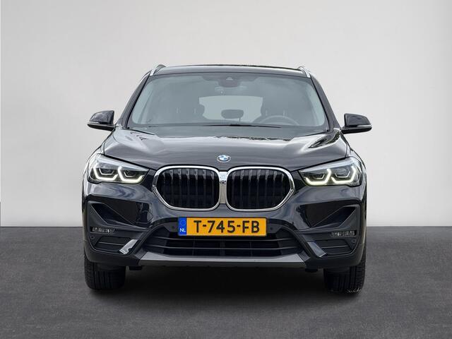BMW X1 sDrive18i High Executive | Automaat | Cruise | Camera | Navi | Stoelverwarming | Clima ( Vesteging - Vianen )