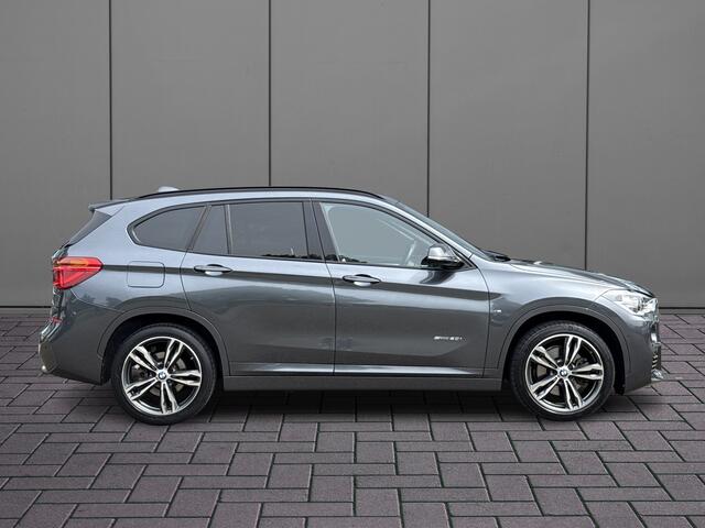BMW X1 sDrive20i High Executive M-Sport | 1e Eig | Dealer OH | Head-up | Trekhaak | Leder