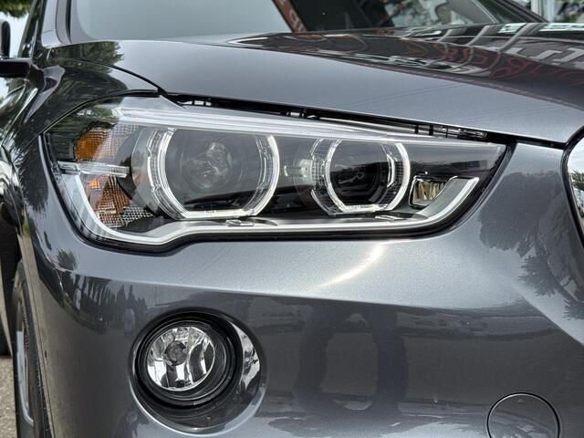 BMW X1 sDrive20i High Executive M-Sport | 1e Eig | Dealer OH | Head-up | Trekhaak | Leder