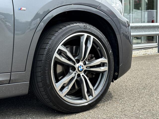 BMW X1 sDrive20i High Executive M-Sport | 1e Eig | Dealer OH | Head-up | Trekhaak | Leder