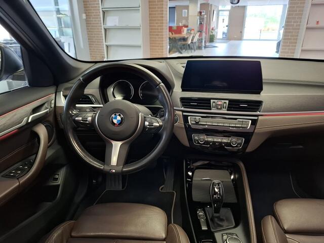 BMW X1 sDrive20i VDL Nedcar Edition High Executive, Panorama dak, Trekh