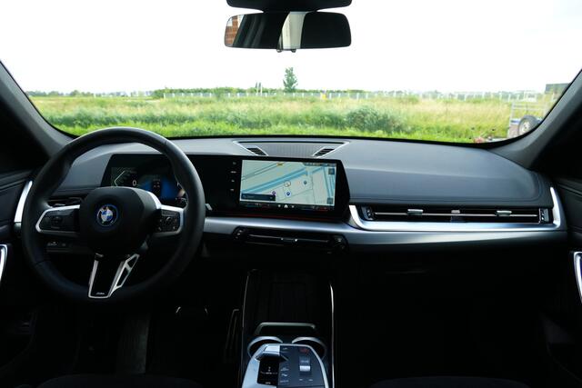 BMW X1 xDrive25e M Sport 220pk Navigatie/Stoelverwarming/Camera