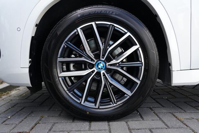 BMW X1 xDrive25e M Sport 220pk Navigatie/Stoelverwarming/Camera