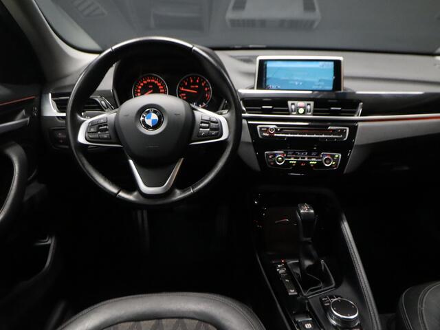 BMW X1 xDrive20i High Executive [CAMERA, GROOT, NAVIGATIE, STOELVERWARMING, HEAD-UP, PDC V+A, CRUISE CONTROL, CLIMATE CONTROL, NIEUWSTAAT]