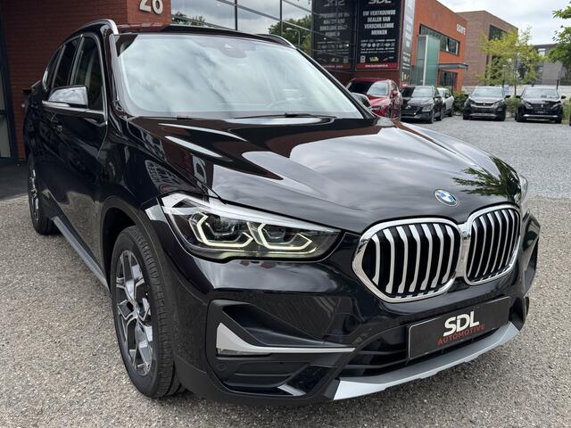 BMW X1 xDrive25e Executive Edition // LEDER // ELEK. KLEP // NAVI // CAMERA+SENSOREN // CRUISE // HEAD UP DISPLAY //