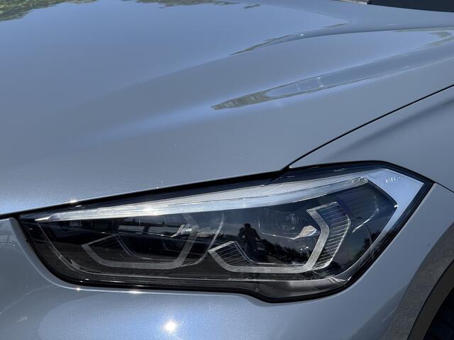 BMW X1 sDrive20i | Panorama | Driving ass. Plus | Camera | Head up | Getint glas | HiFi