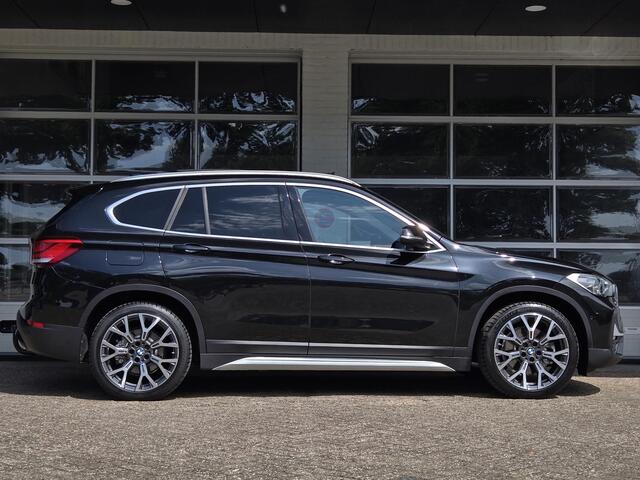 BMW X1 xDrive25e X LINE | ADAPT. CRUISE CONTROL | PANORAMA | LEDER | SPORTSTOELEN | KEYLESS | CAMERA |