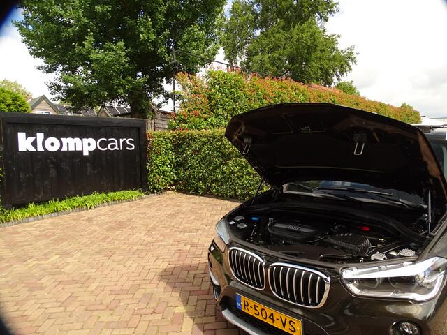 BMW X1 sDrive18i Executive | Pano | Leer | 18inch | X-Line | Unieke kleur!