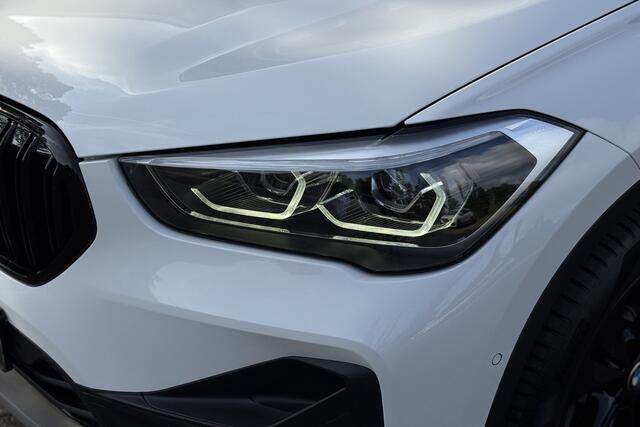BMW X1 xDrive25e | LED | NAVI | PDC V+A | Apple Carplay | DAB | Privacy Glas | Cruise
