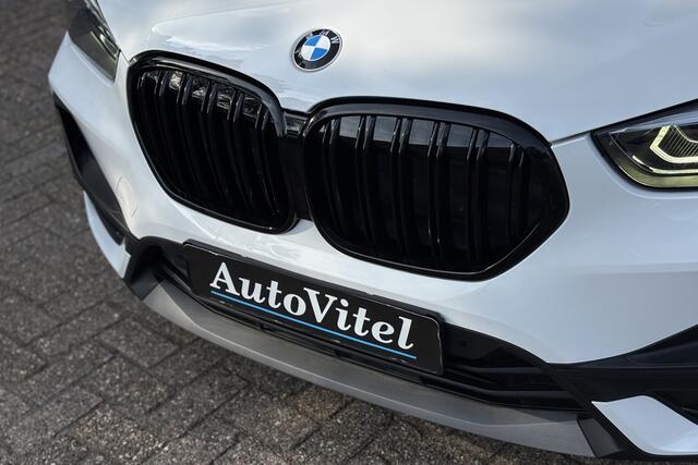 BMW X1 xDrive25e | LED | NAVI | PDC V+A | Apple Carplay | DAB | Privacy Glas | Cruise