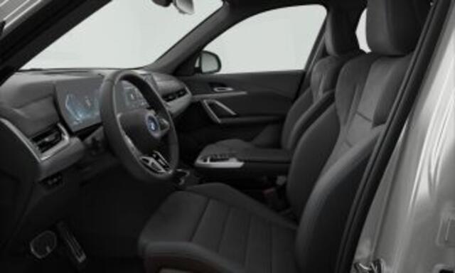 BMW X1 xDrive25e M-Sport - LED - Camera - Stoelverwarming - Spiegelpakket
