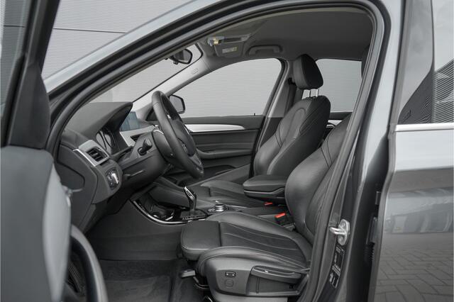 BMW X1 sDrive20i High Executive X-Line Camera Leer Head-Up