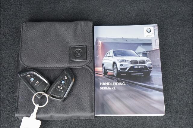BMW X1 sDrive20i High Executive X-Line Camera Leer Head-Up