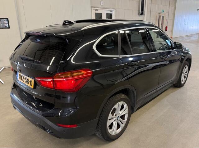 BMW X1 sDrive18i High Executive Panoramadak Leer