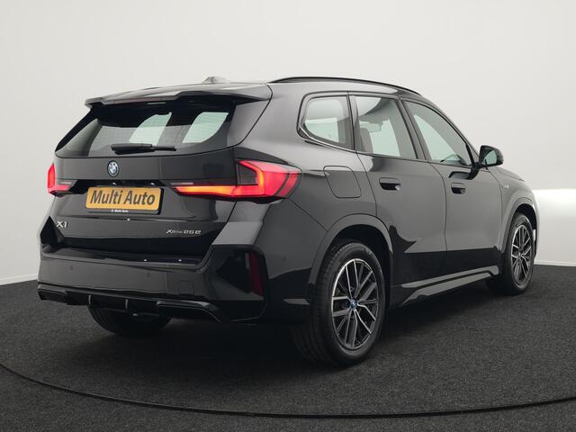 BMW X1 xDrive25e M-Sport Plug in Hybrid | PHEV | Adaptive Cruise | Head-up Display | 360 Camera | Harman Kardon | Carplay | Lederen Sportstoelen Verwarmd | Sfeerverlichting |