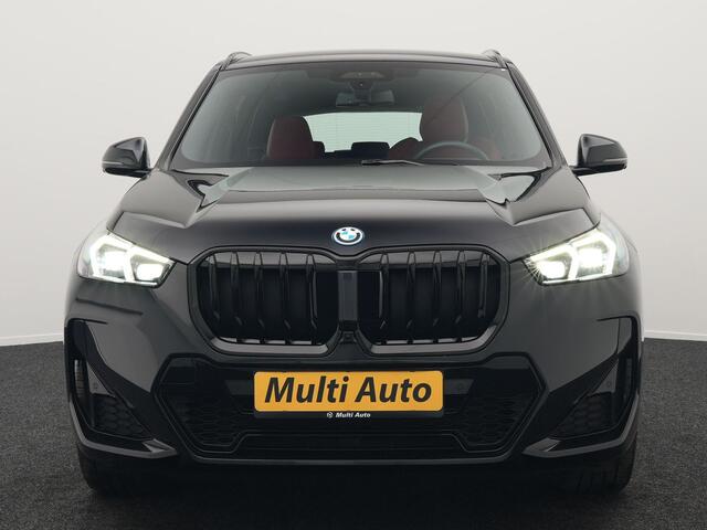 BMW X1 xDrive25e M-Sport Plug in Hybrid | PHEV | Adaptive Cruise | Head-up Display | 360 Camera | Harman Kardon | Carplay | Lederen Sportstoelen Verwarmd | Sfeerverlichting |