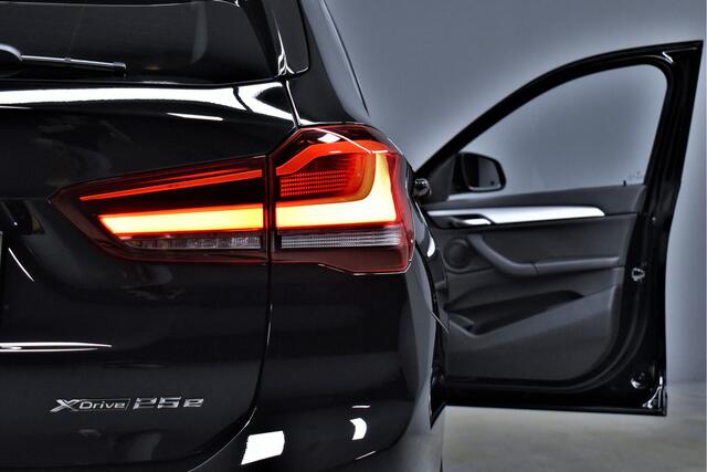 BMW X1 xDrive25e 220pk Business Edition Plus 1e Eig. Dealer OH Navi/Led/Stoelverw./Climate/Cruise/Pdc/Lmv