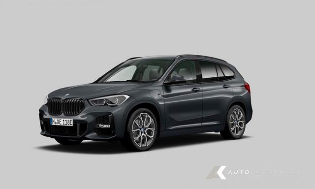 BMW X1 xDrive 25e M Sport | Stoelverwarming | Stuurwielverwarming | Trekhaak | Hifi-audio | Head-Up | Camera | 19' inch | Service incl. |