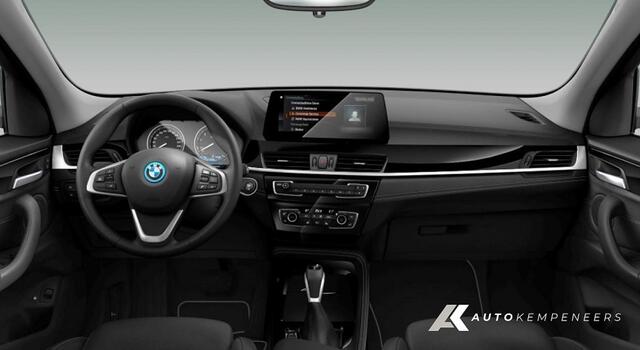 BMW X1 25e xDrive Sportline | Stoelverwarming | Stuurverwarming | Trekhaak | Head-Up | 18' inch |