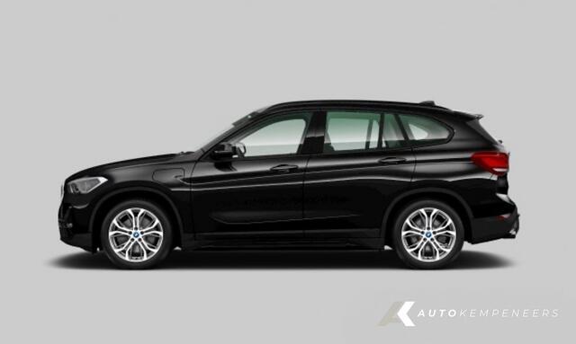 BMW X1 25e xDrive Sportline | Stoelverwarming | Stuurverwarming | Trekhaak | Head-Up | 18' inch |