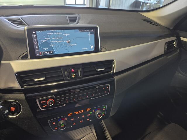 BMW X1 xDrive25e Executive Panorama | Trekhaak | CarPlay | Groot scherm | Stoelverwarming