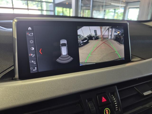 BMW X1 xDrive25e Executive Panorama | Trekhaak | CarPlay | Groot scherm | Stoelverwarming