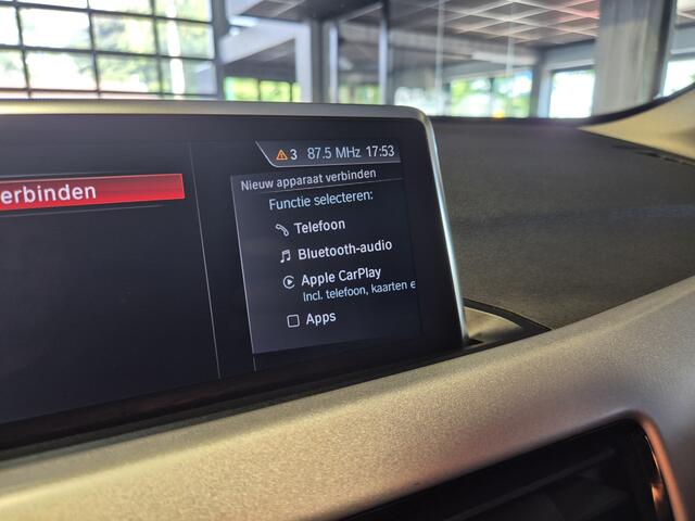 BMW X1 xDrive25e Executive Panorama | Trekhaak | CarPlay | Groot scherm | Stoelverwarming