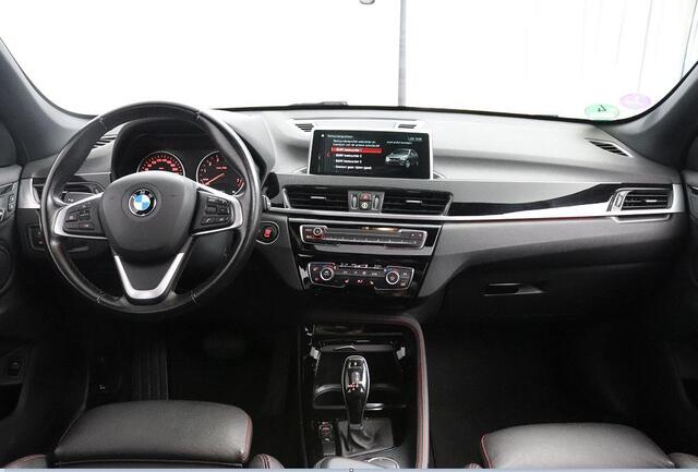 BMW X1 sDrive18i High Executive | Leder | Panoramadak | Camera |