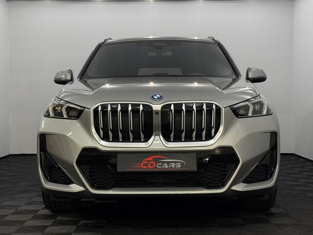 BMW X1 xDrive25e M Sport Half leder, Camera, Navi, Keyless start, Virtual desk, Stoelverwarming, Elektrische achterklep, 3 jaar garantie