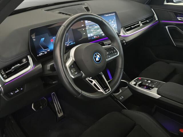 BMW X1 xDrive25e M SPORT | KEYLESS ENTRY | CAMERA | STOELVERWARMING | APPLE CARPLAY |