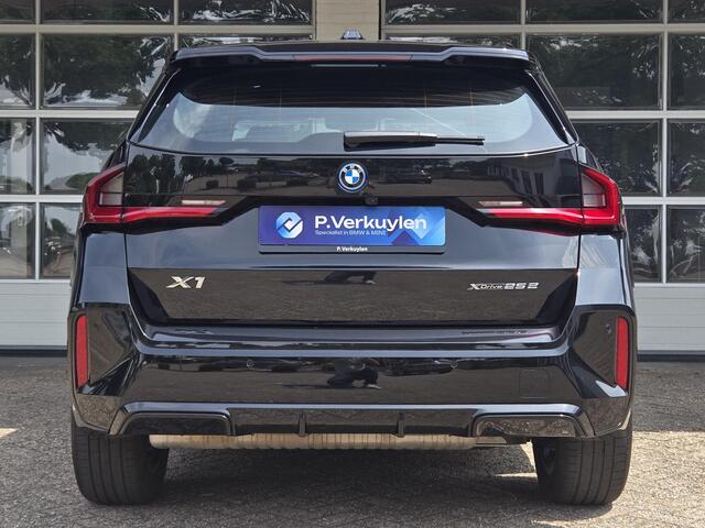 BMW X1 xDrive25e M SPORT | KEYLESS ENTRY | CAMERA | STOELVERWARMING | APPLE CARPLAY |