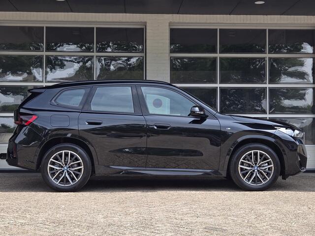 BMW X1 xDrive25e M SPORT | KEYLESS ENTRY | CAMERA | STOELVERWARMING | APPLE CARPLAY |