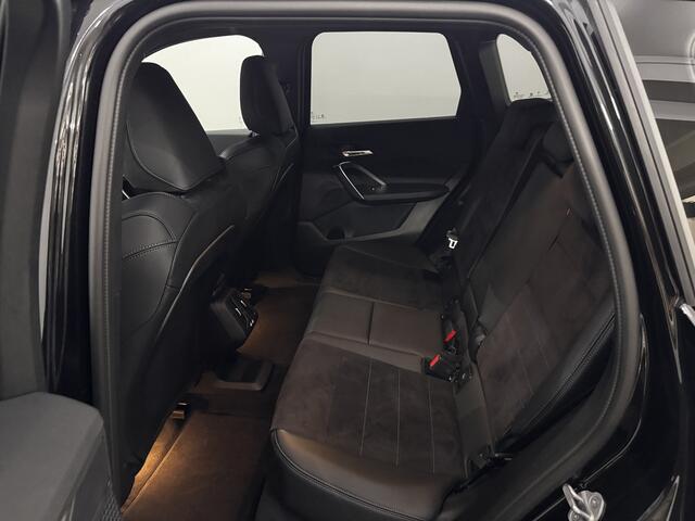BMW X1 xDrive25e M Sport Half leder, Camera, Navi, Keyless start, Virtual desk, Stoelverwarming, Elektrische achterklep, 3 jaar garantie