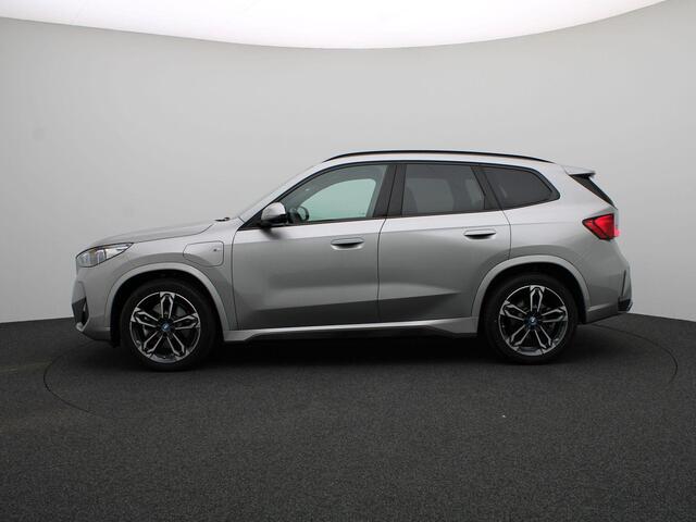 BMW X1 xDrive30e | M Sportpakket | Panodak | Trekhaak | Harman Kardon | Driving Assistant Prof. | Parking Assistant Plus | Head-Up | Elektr. Voorstoelen | Comfort Access | 19'' LMV
