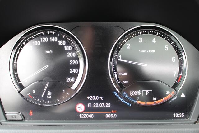 BMW X1 sDrive20i VDL Nedcar Edition | Lederen bekleding | Schuifkanteldak | Elektrische achterklep