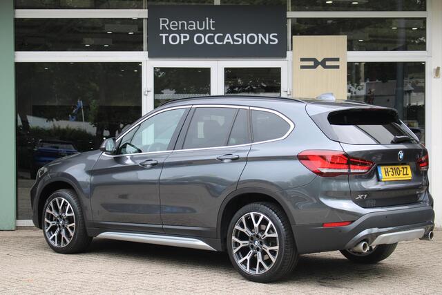 BMW X1 sDrive20i VDL Nedcar Edition | Lederen bekleding | Schuifkanteldak | Elektrische achterklep