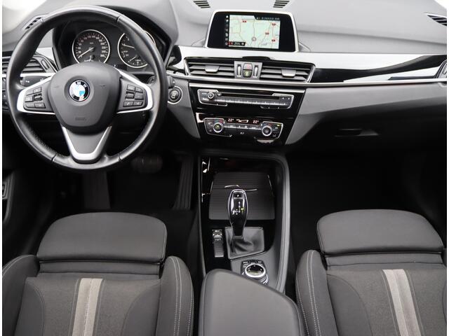 BMW X1 sDrive18i Executive | Sportstoelen | LED | Navigatie | 1e eigenaar