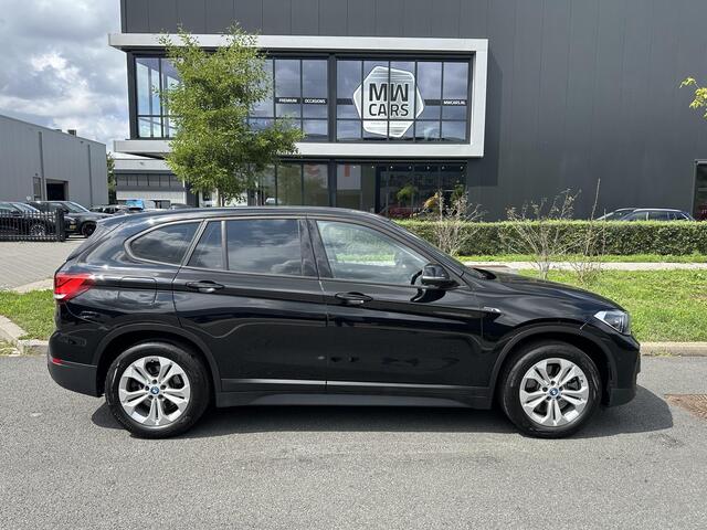 BMW X1 xDrive25e Exec Sportstoel, Navi, Camera, LED, Trekhaak