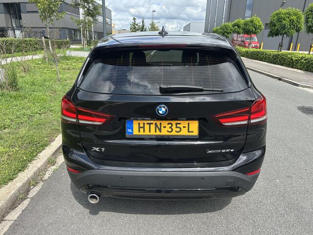 BMW X1 xDrive25e Exec Sportstoel, Navi, Camera, LED, Trekhaak