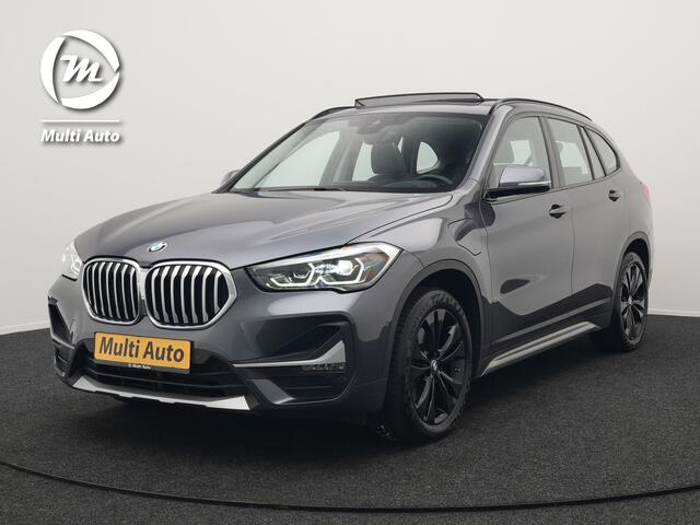 BMW X1 xDrive25e X Line Shadow Plug In Hybrid 221pk Dealer O.H. PHEV | Panodak | Sportstoelen Verwarmd | Sfeerverlichting | Head Up | Navigatie | Cruise Control | LED Koplampen | M-Stuur | Stoelverwarming | DAB |