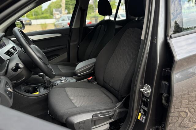 BMW X1 xDrive25e | PDC V+A | Apple Carplay | Elektrische Klep | LED | Cruise | DAB
